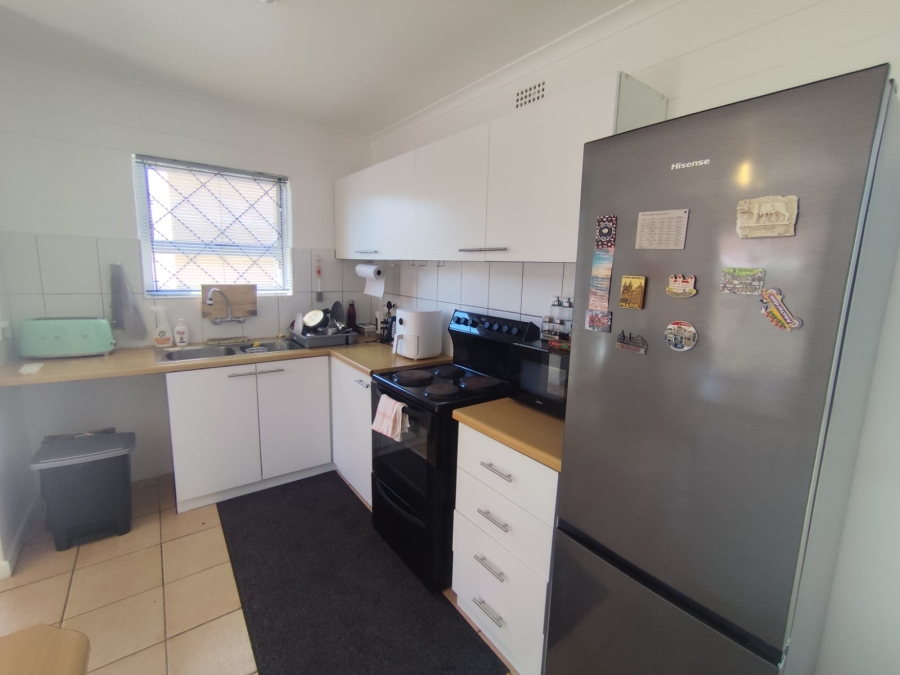 To Let 3 Bedroom Property for Rent in Kenwyn Western Cape
